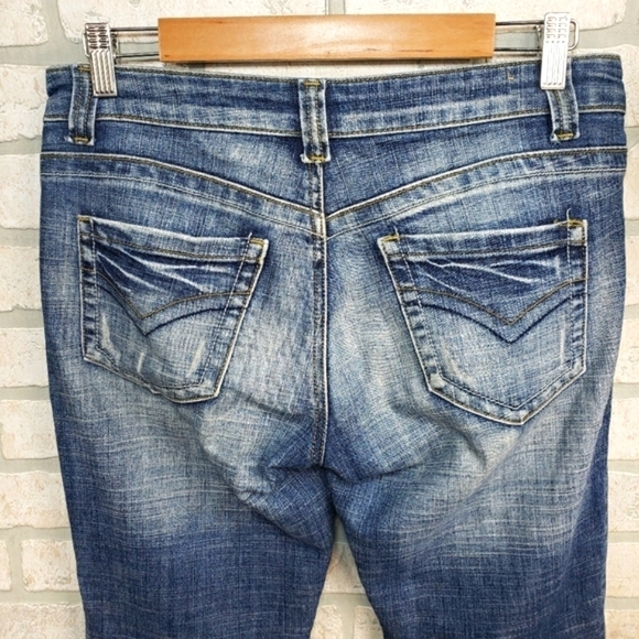 Younique Cuffed Capris Size 9 - Picture 3 of 9